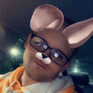 Meet your Posher, Kenneth